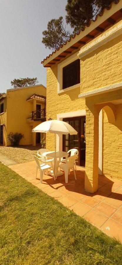 Aparthotel Pino Dorado à Manantiales Extérieur photo
