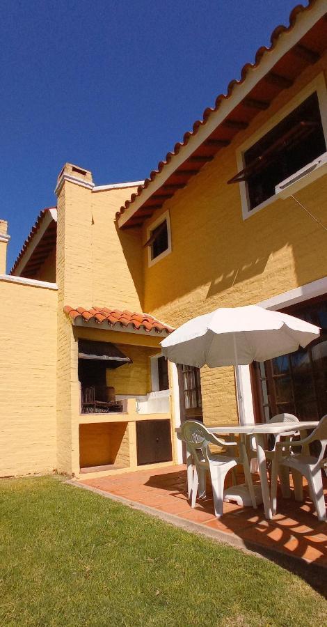 Aparthotel Pino Dorado à Manantiales Extérieur photo